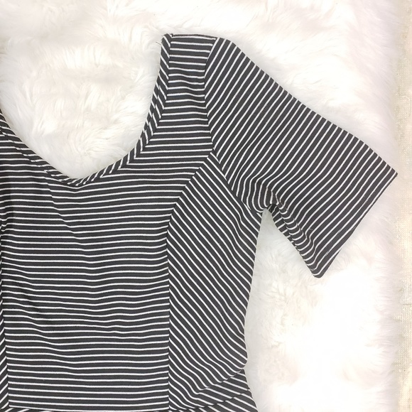 SOLD-Eyeshadow Peplum Top Stripes Size Large D15 - Picture 3 of 7